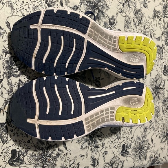 BROOKS Sz 10 Glycerin 19  Running Sneakers - Picture 13 of 13